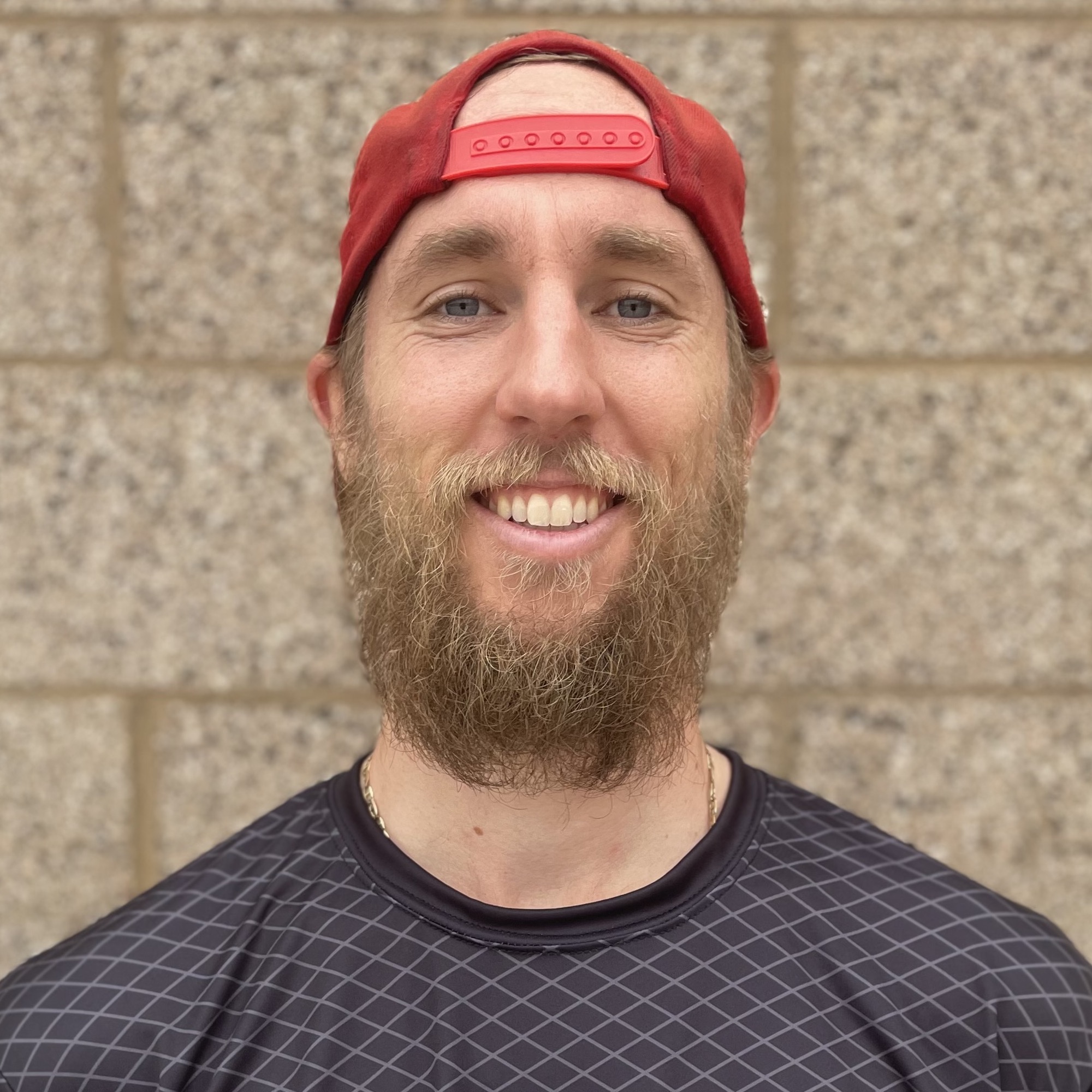 Travis Dunn headshot
